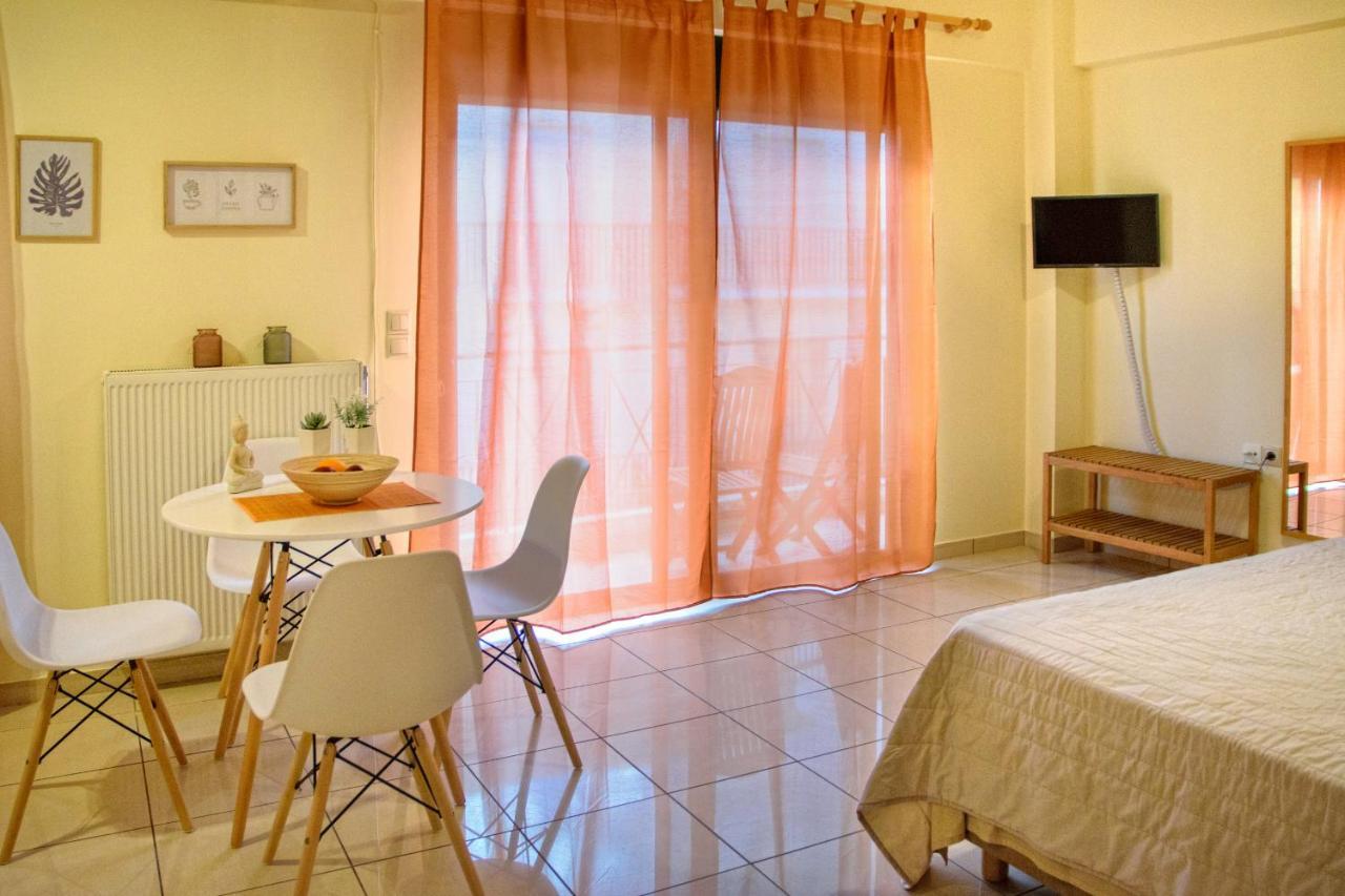 Ferienwohnung Sunny City Studio Kalamata Exterior foto