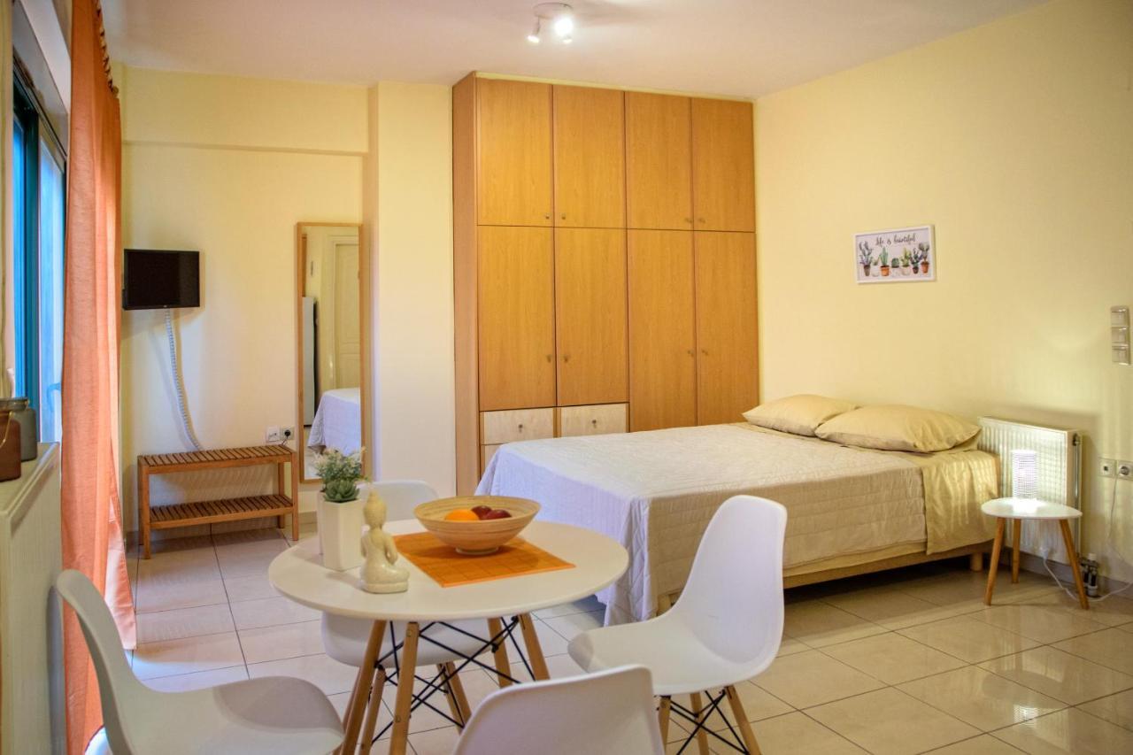 Ferienwohnung Sunny City Studio Kalamata Exterior foto